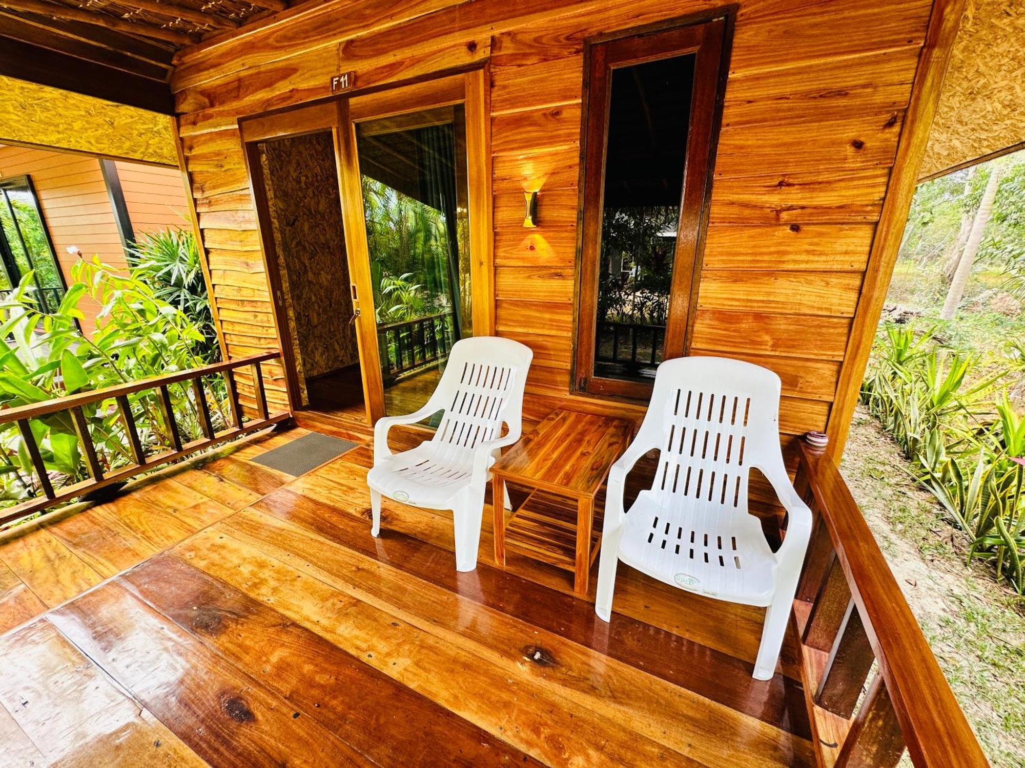 Koh Jum Bungalow & Hostel Ngoại thất bức ảnh
