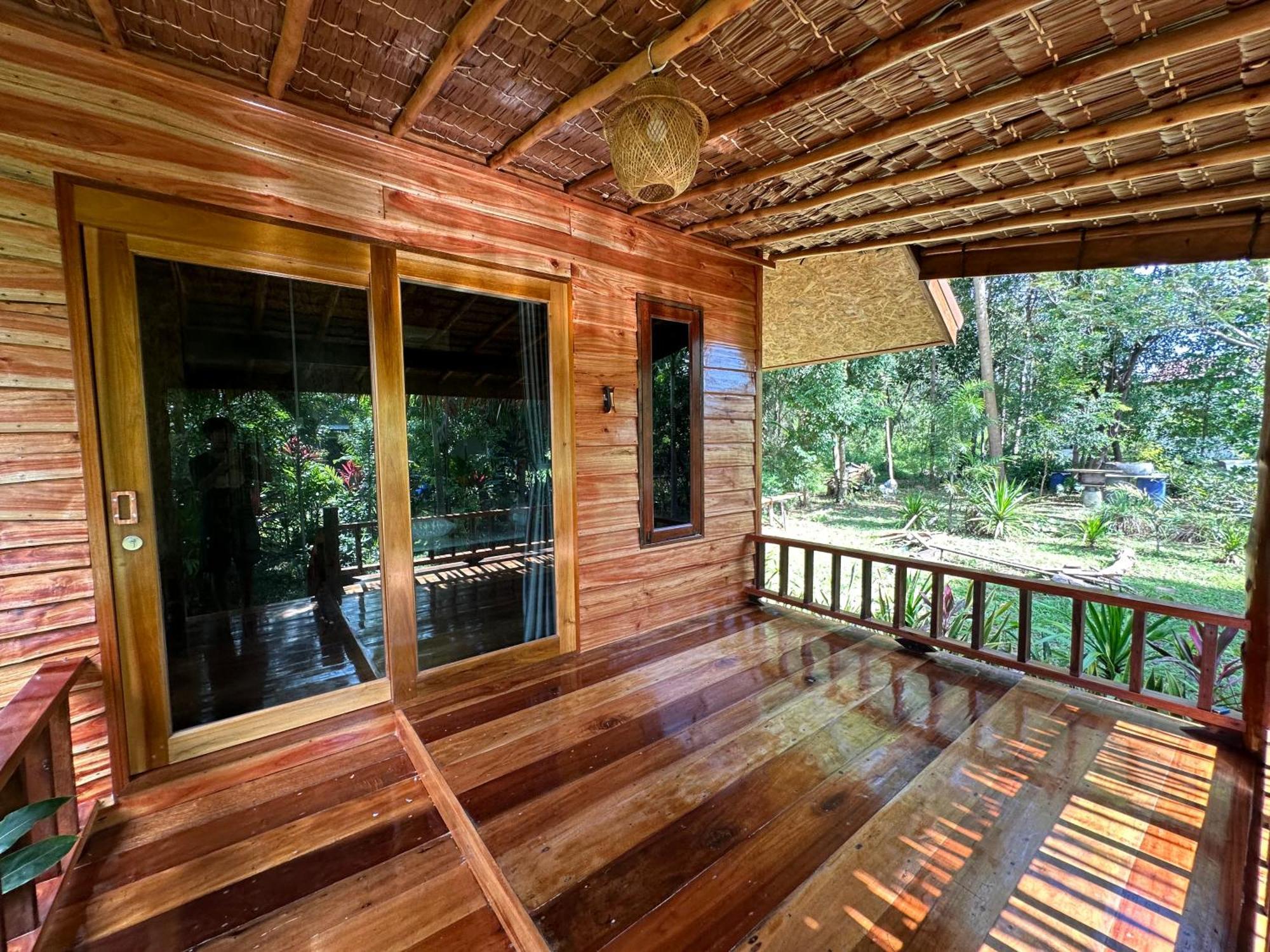 Koh Jum Bungalow & Hostel Ngoại thất bức ảnh
