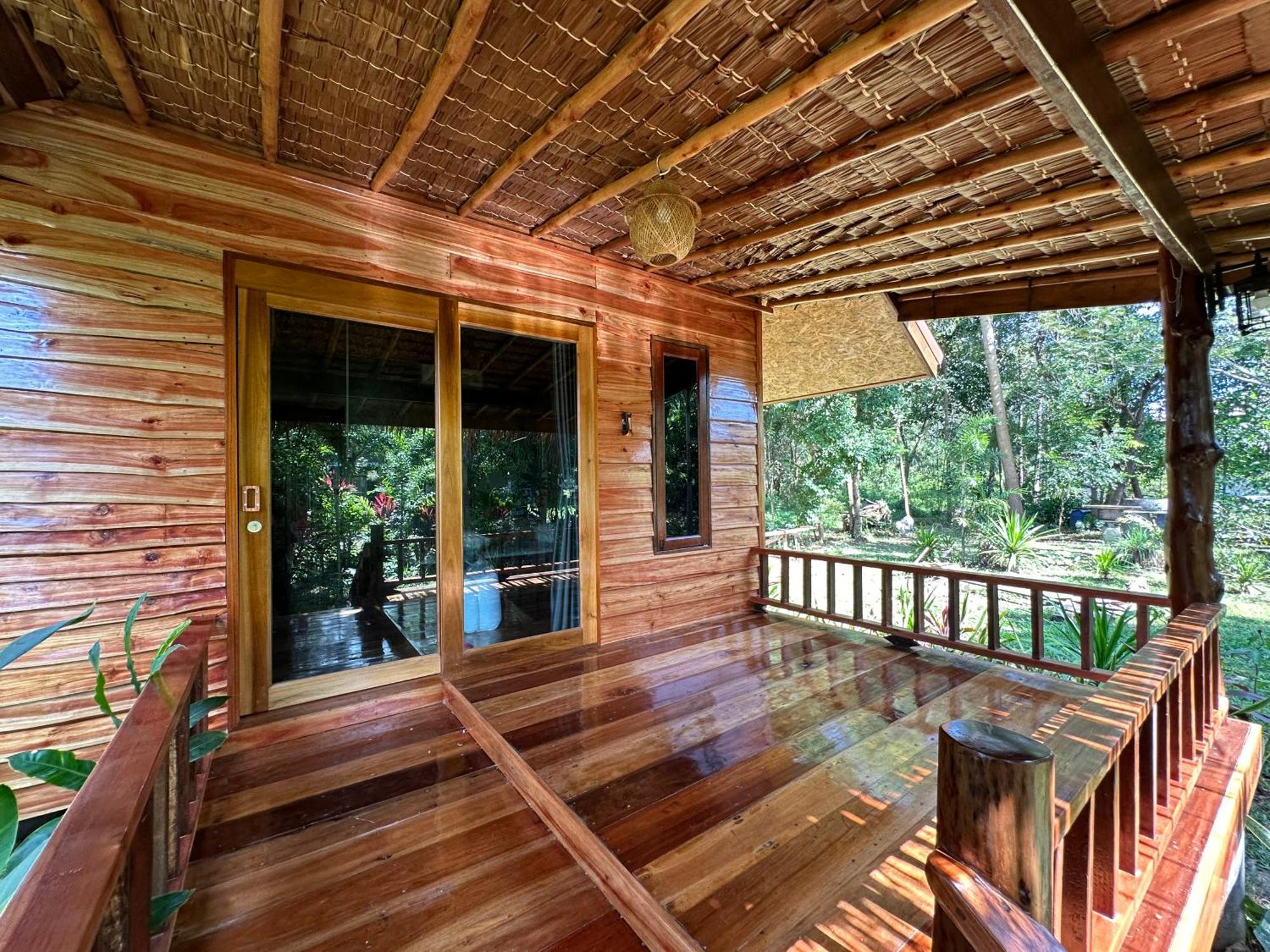 Koh Jum Bungalow & Hostel Ngoại thất bức ảnh
