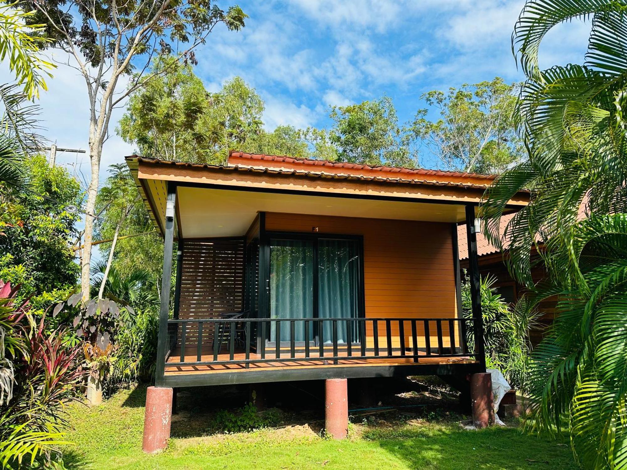 Koh Jum Bungalow & Hostel Ngoại thất bức ảnh