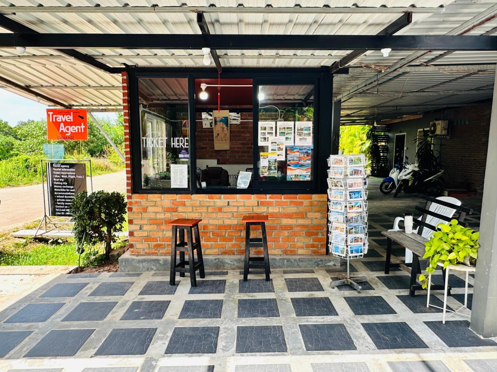 Koh Jum Bungalow & Hostel Ngoại thất bức ảnh