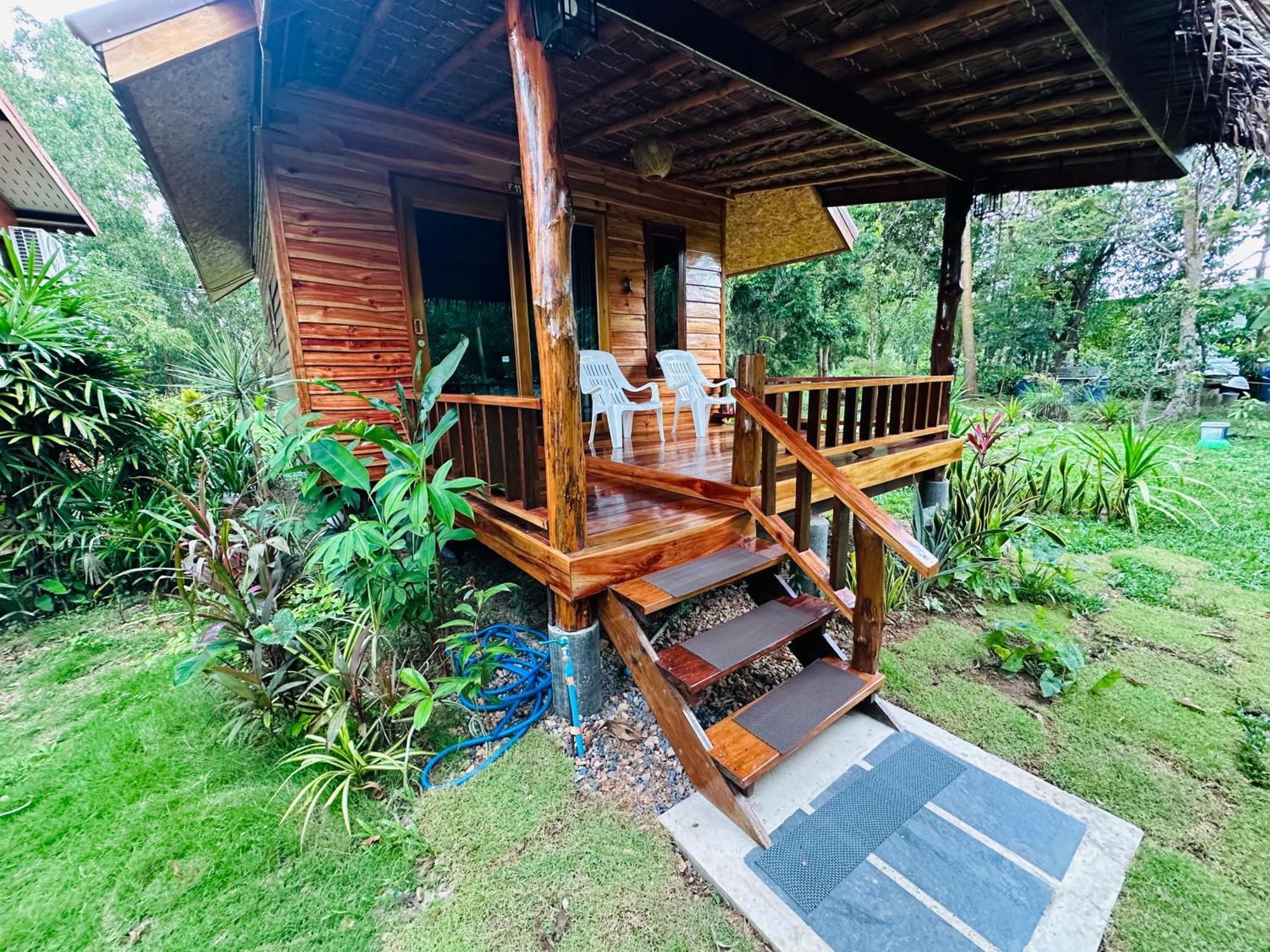 Koh Jum Bungalow & Hostel Ngoại thất bức ảnh