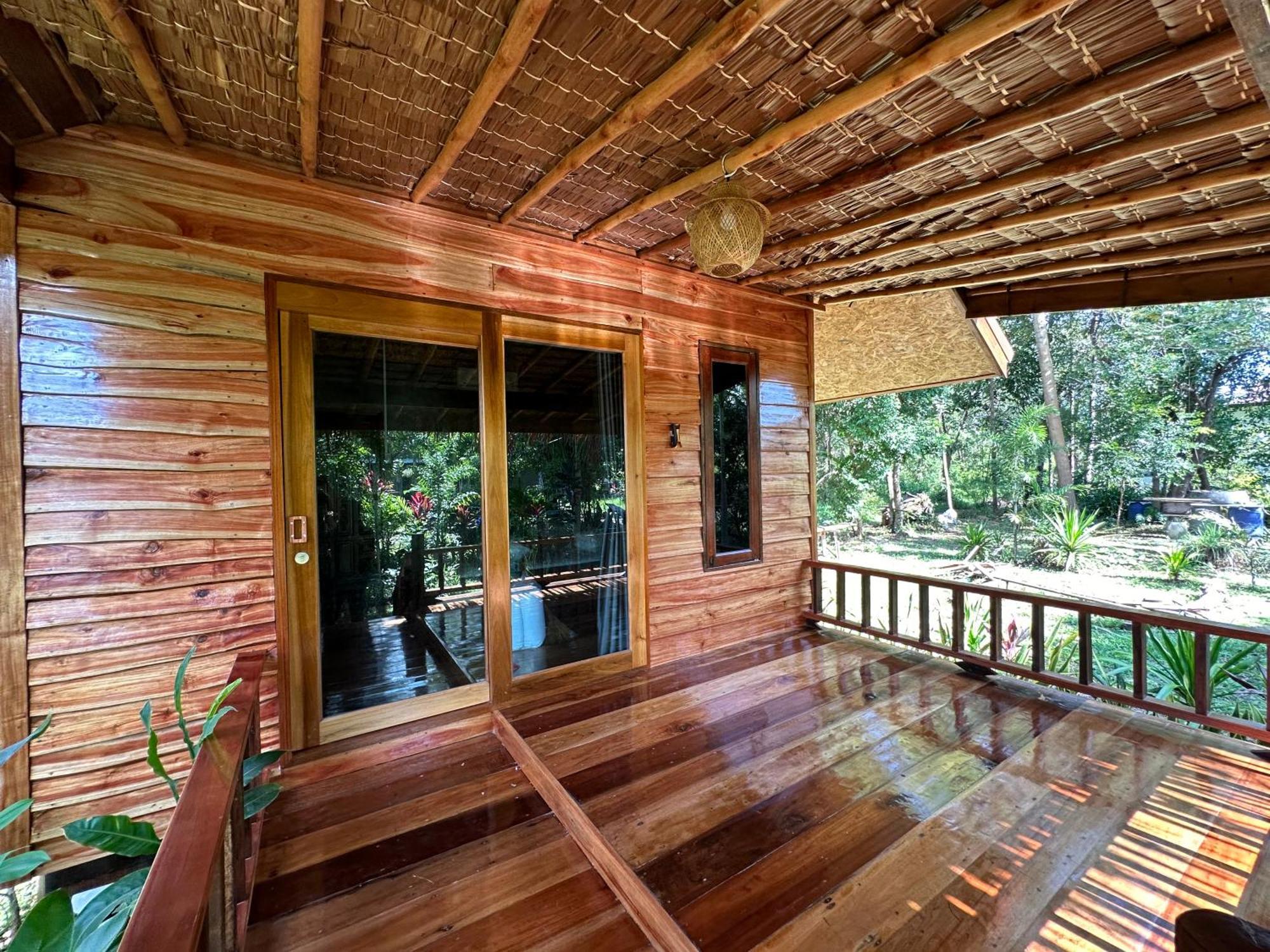 Koh Jum Bungalow & Hostel Ngoại thất bức ảnh