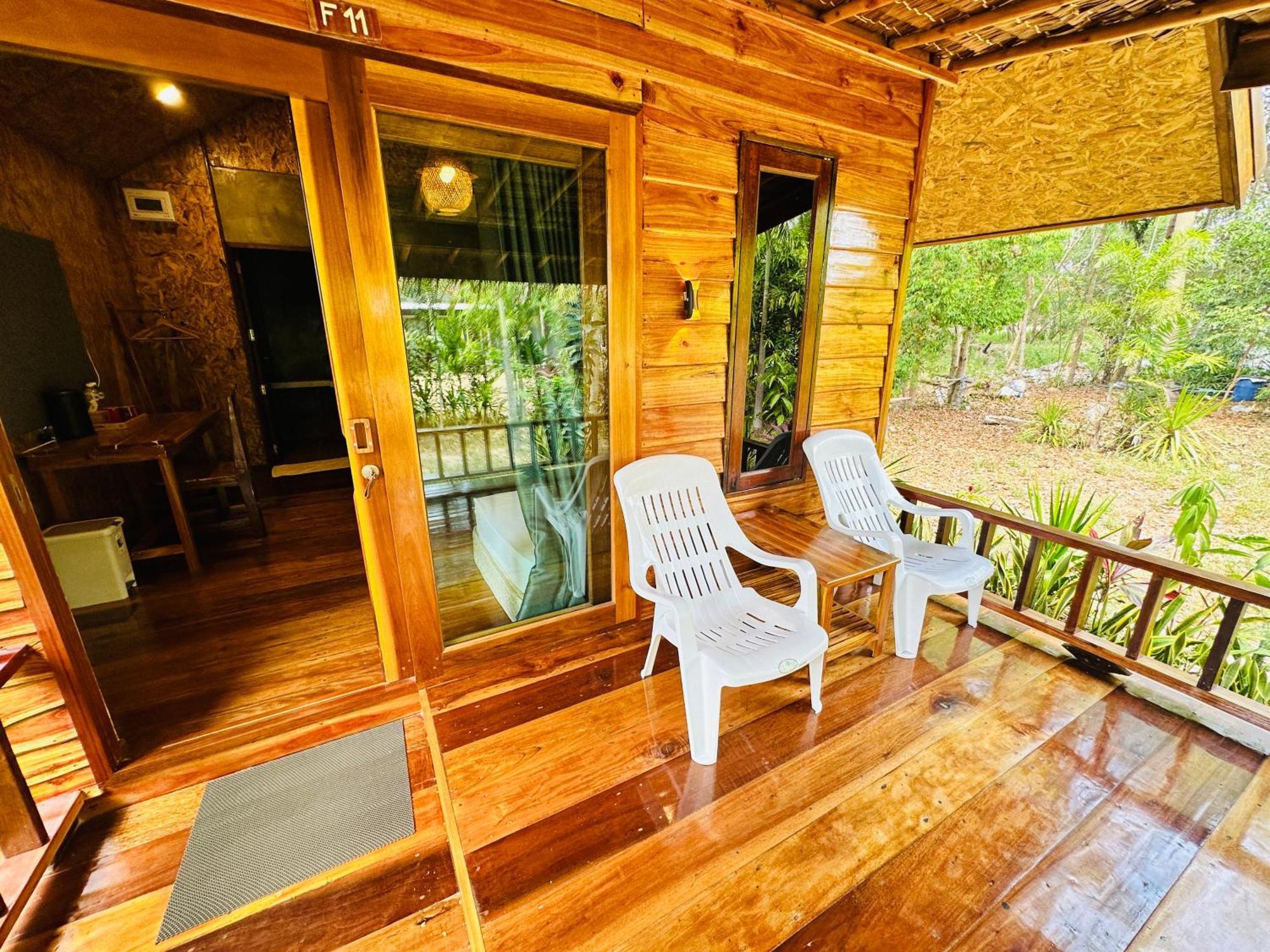 Koh Jum Bungalow & Hostel Ngoại thất bức ảnh