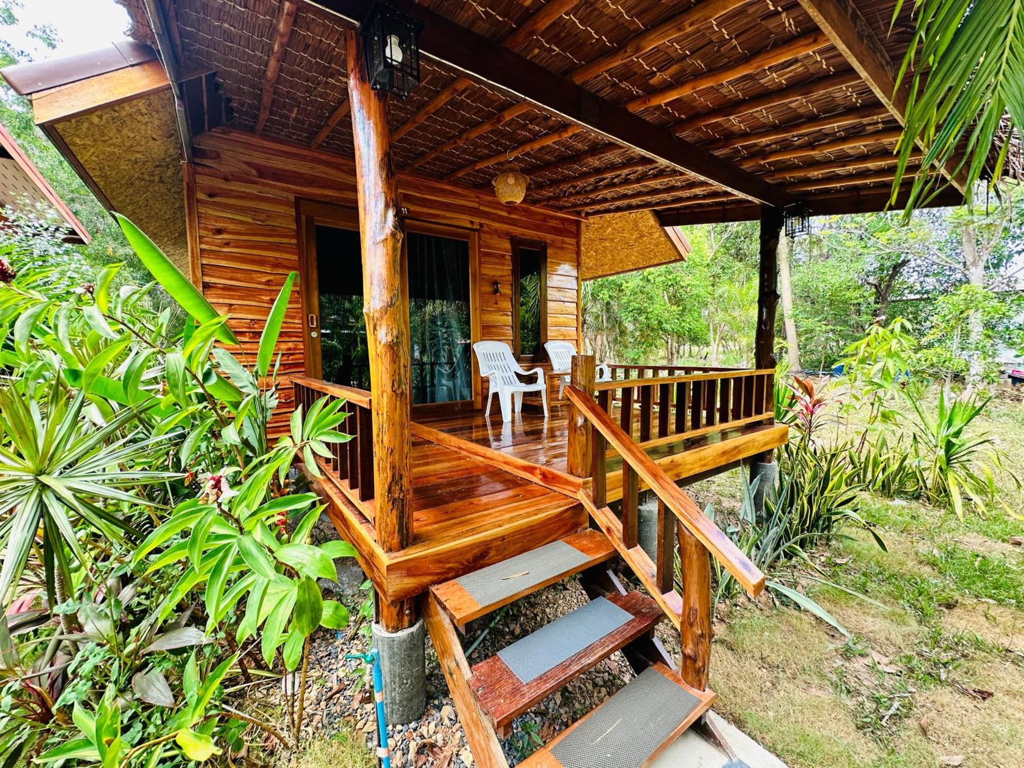 Koh Jum Bungalow & Hostel Ngoại thất bức ảnh